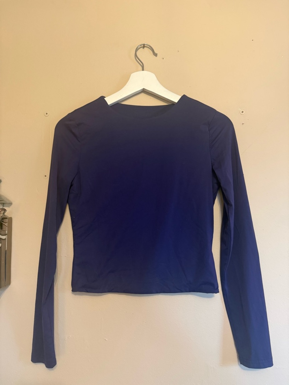 Classic Long-Sleeve Crewneck Top in Navy Blue/purple